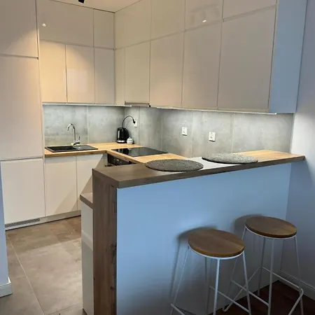 Апартаменти Sky Tower Self Check In 1 Bedroom